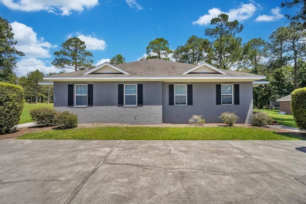 Charming Gray Home- 5 Mins From Gsu! Statesboro Exterior foto