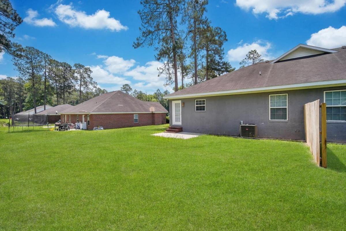 Charming Gray Home- 5 Mins From Gsu! Statesboro Exterior foto
